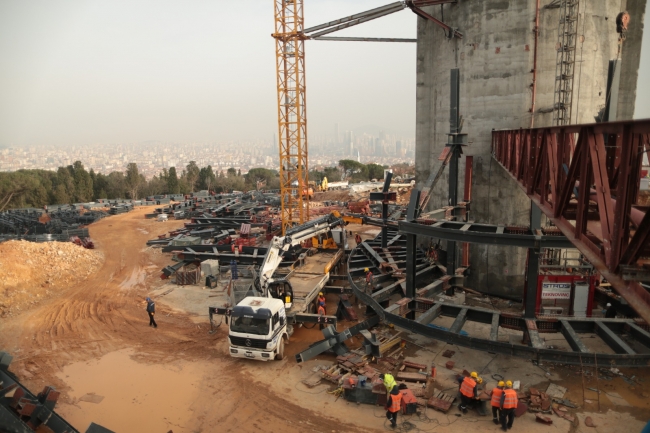 Çamlıca Kulesi Avrupa'nın zirvesine yükseliyor